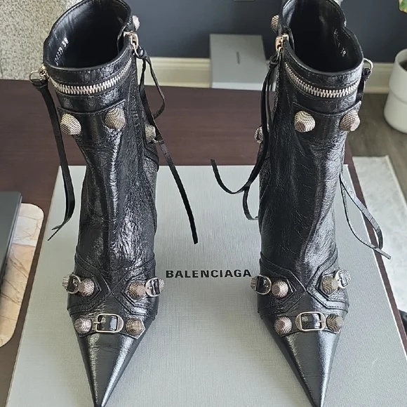 Balenciaga Black Textured Heeled Boots - Picture 2 of 15